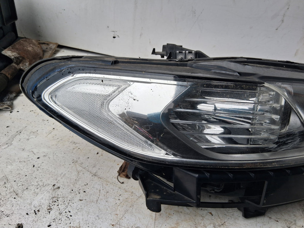 2017 FORD MONDEO MK5 OSF DRIVER SIDE FRONT RIGHT HEADLIGHT DAMAGED DS7313W029