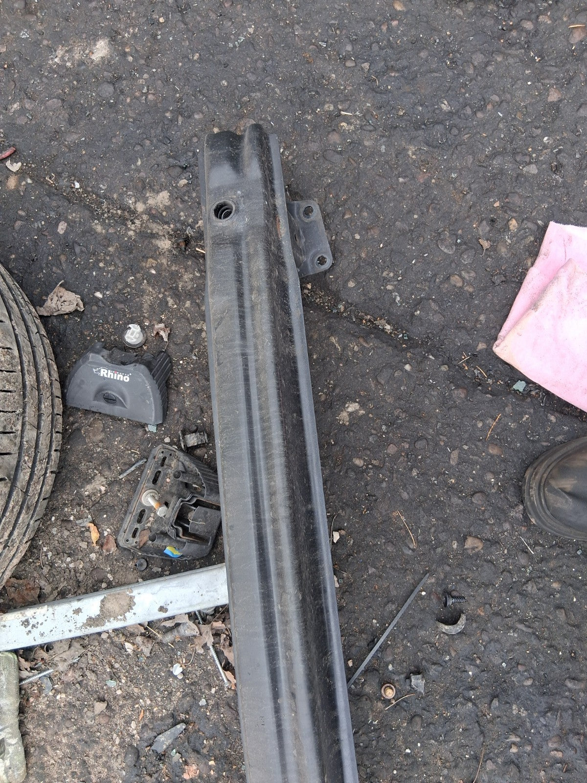 2014 VW VOLKSWAGEN PASSAT B7 SALOON REAR BUMPER REINFORCEMENT CRASH BAR