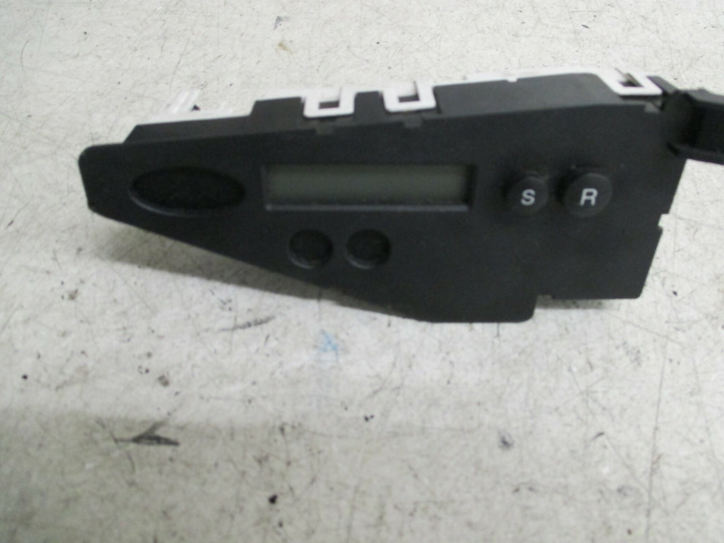 FORD FOCUS 2003 MK1 FUEL TRIP INTERIOR COMPUTER UNIT 2M5T10D885