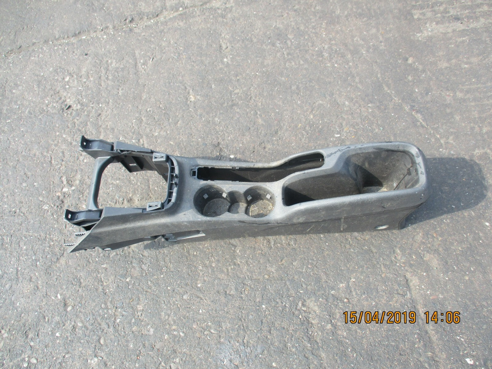 FIAT PUNTO EVO CUP HOLDERS GEAR STICK & HANDBRAKE CENTRE CONSOLE TRIM
