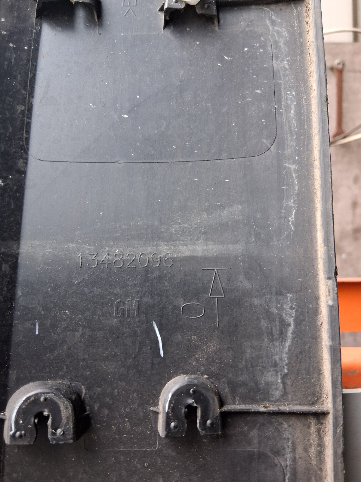 VAUXHALL CROSSLAND X 2018 NSF PASSENGER SIDE FRONT LEFT DOOR MOULDING 13482096
