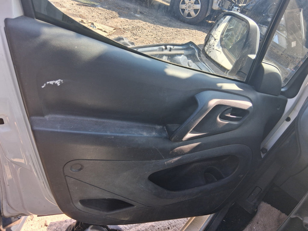 2015 PEUGEOT PARTNER MK2 NSF PASSENGER SIDE FRONT LEFT DOOR CARD PANEL