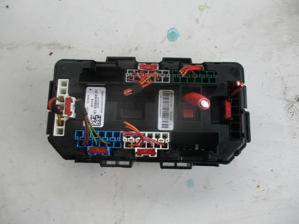 BMW 1 SERIES F20 F21 FRONT FUSE BOX 9389068
