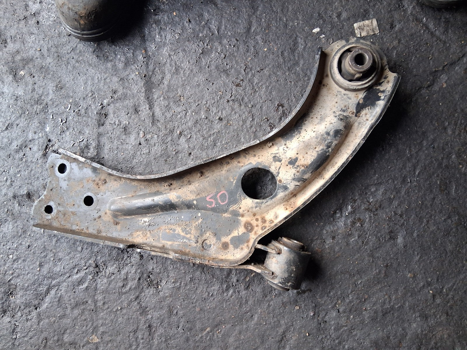 2018 CITROEN BERLINGO MK2 1.6 DIESEL OS DRIVER SIDE RIGHT WISHBONE ARM