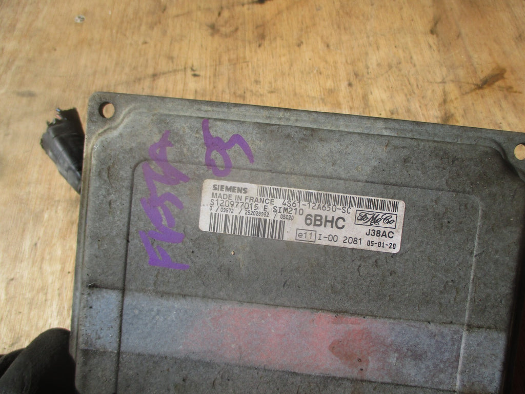 FORD FIESTA MK6 2005 1.4 PETROL ECU ENGINE CONTROL MODULE UNIT 4S612A650SC