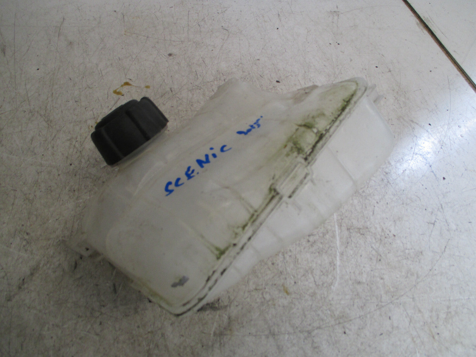 RENAULT GRAND SCENIC MK3 2015 RADIATOR EXPANSION BOTTLE RESERVOIR 217100005R