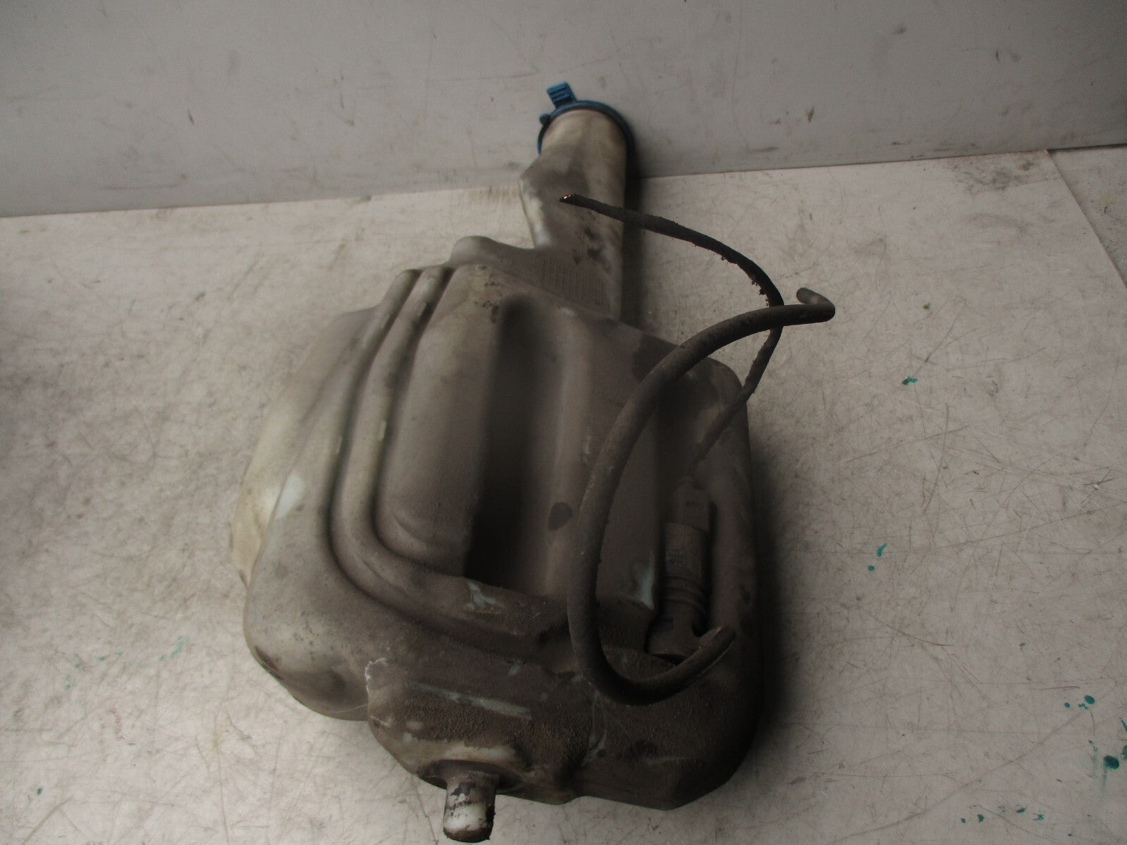 2014 MERCEDES SPRINTER W906 WINDSCREEN WASHER BOTTLE TANK & PUMP A9068690220