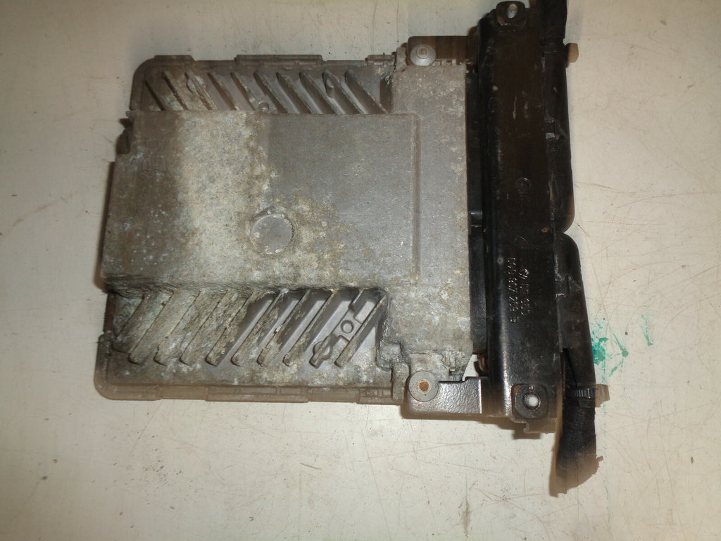 VW VOLKSWAGEN PASSAT 2003 2.0 TDI ECU ENGINE CONTROL UNIT 03G906018AS