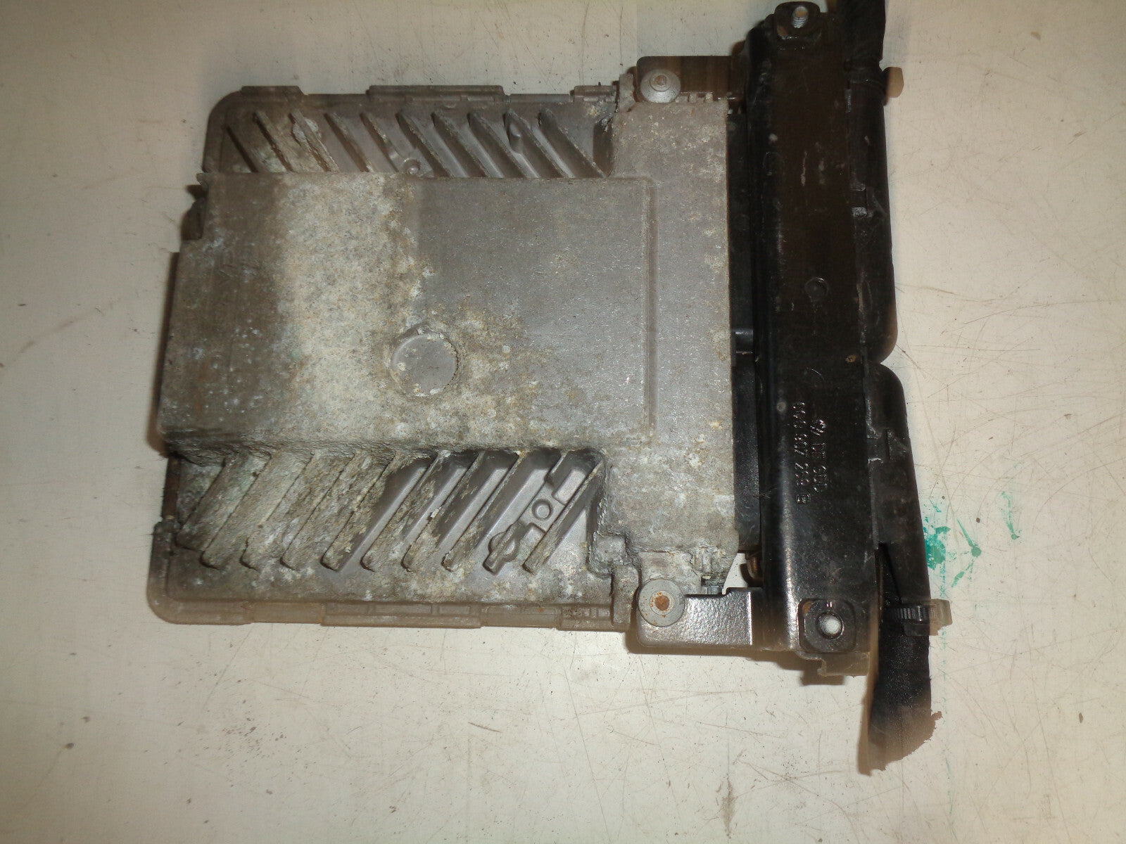 VW VOLKSWAGEN PASSAT 2003 2.0 TDI ECU ENGINE CONTROL UNIT 03G906018AS