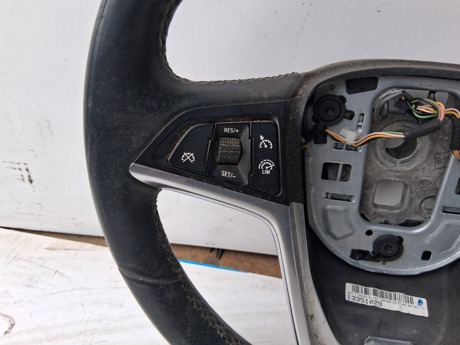 2013 VAUXHALL ASTRA J ESTATE MULTIFUNCTION STEERING WHEEL