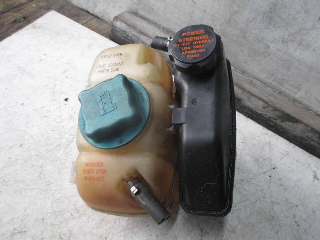 VOLVO V70 S60 2000 COOLANT RESERVOIR EXPANSION TANK BOTTLE 8683455