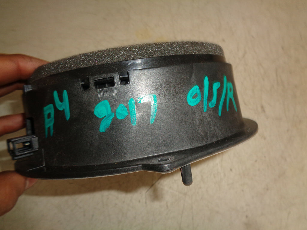 AUDI A4 B8 2014 ESTATE OSR DRIVER SIDE REAR DOOR SPEAKER 8R0035411