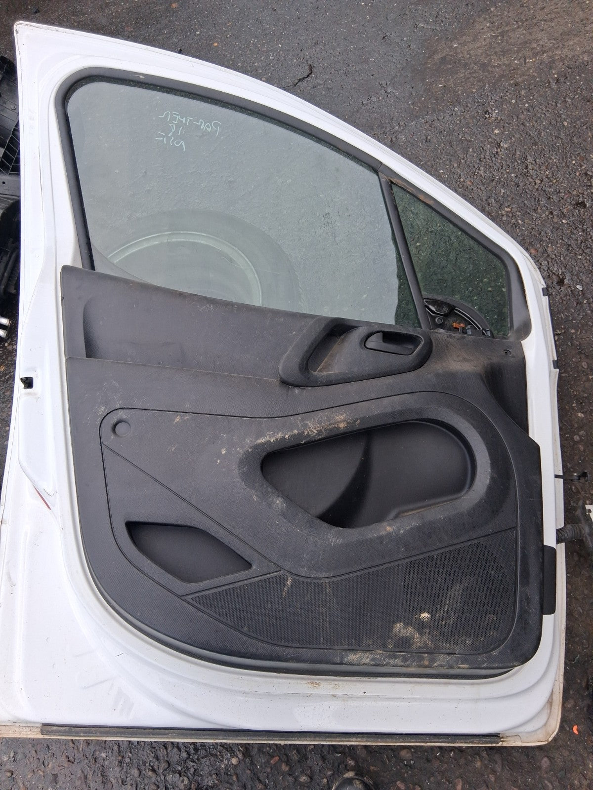 2018 PEUGEOT PARTNER MK2 NSF PASSENGER SIDE FRONT LEFT BARE DOOR WHITE