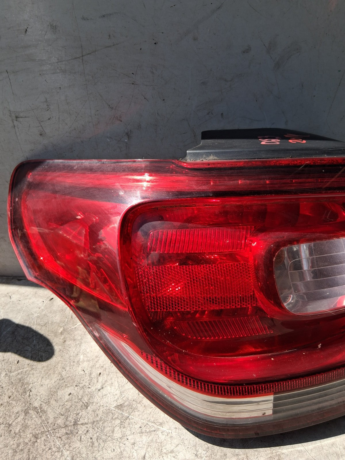 2011 CITROEN DS3 NSR PASSENGER SIDE REAR LEFT TAIL LIGHT 9676973880