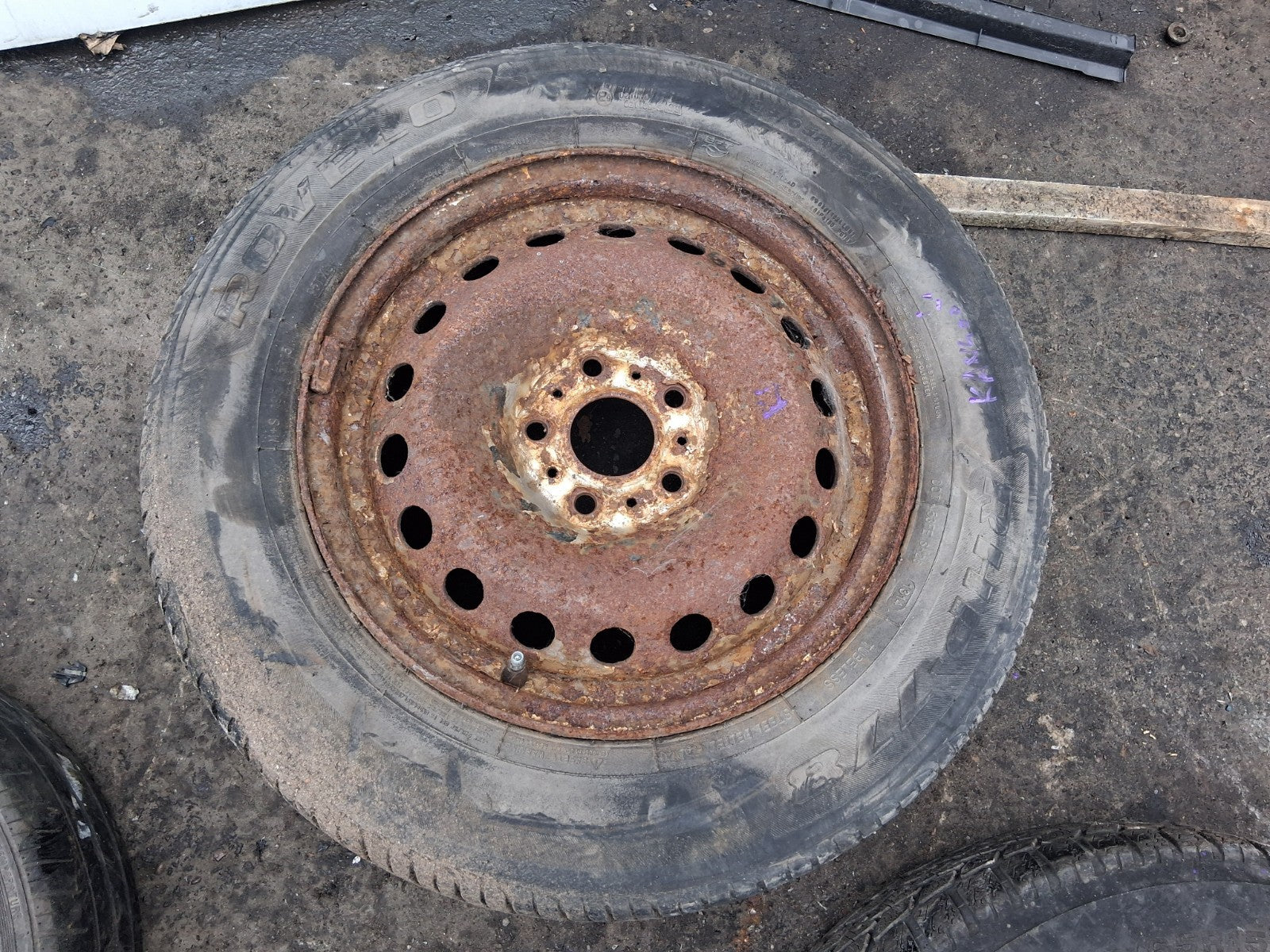 2016 RENAULT KANGOO MK2 15 INCH STEEL WHEEL WITH TYRE 195/65R15