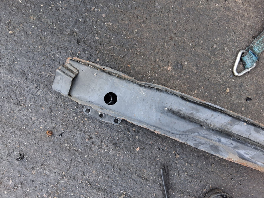 2016 AUDI Q3 8U REAR BUMPER CRASH BAR REINFORCEMENT BAR
