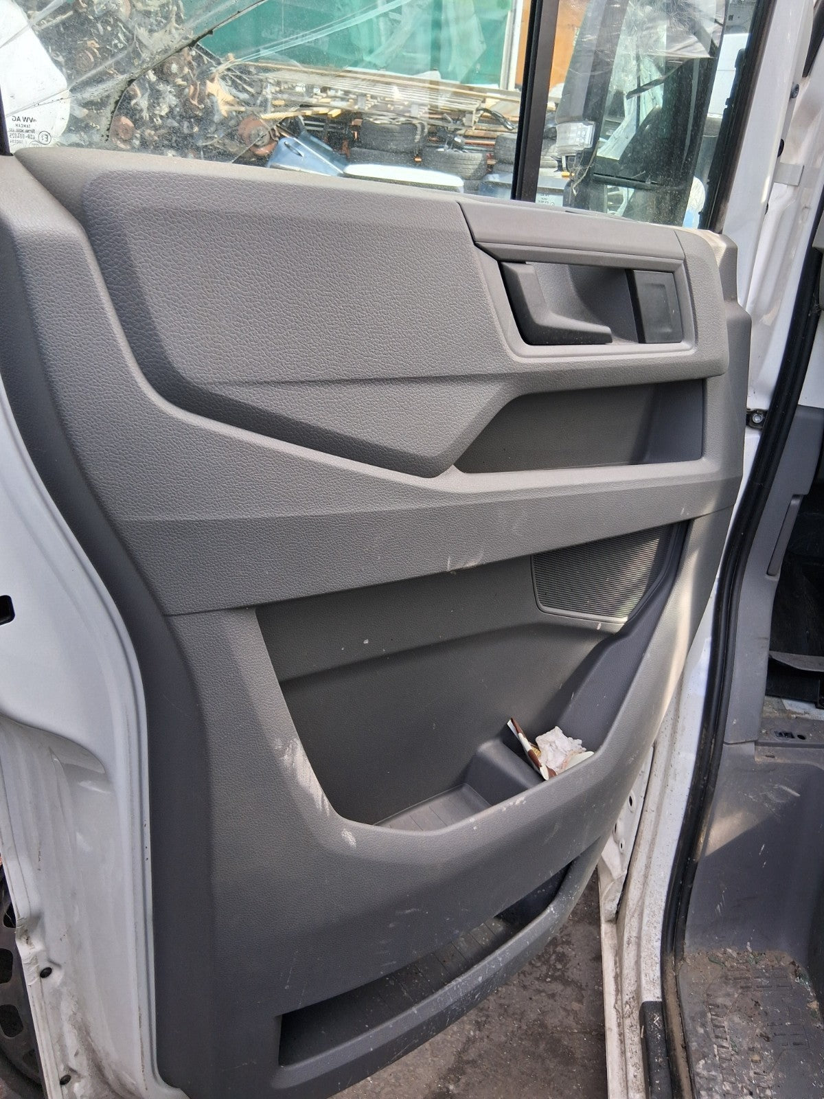 2022 VW VOLKSWAGEN CRAFTER MK2 NSF PASSENGER SIDE FRONT LEFT DOOR PANEL CARD