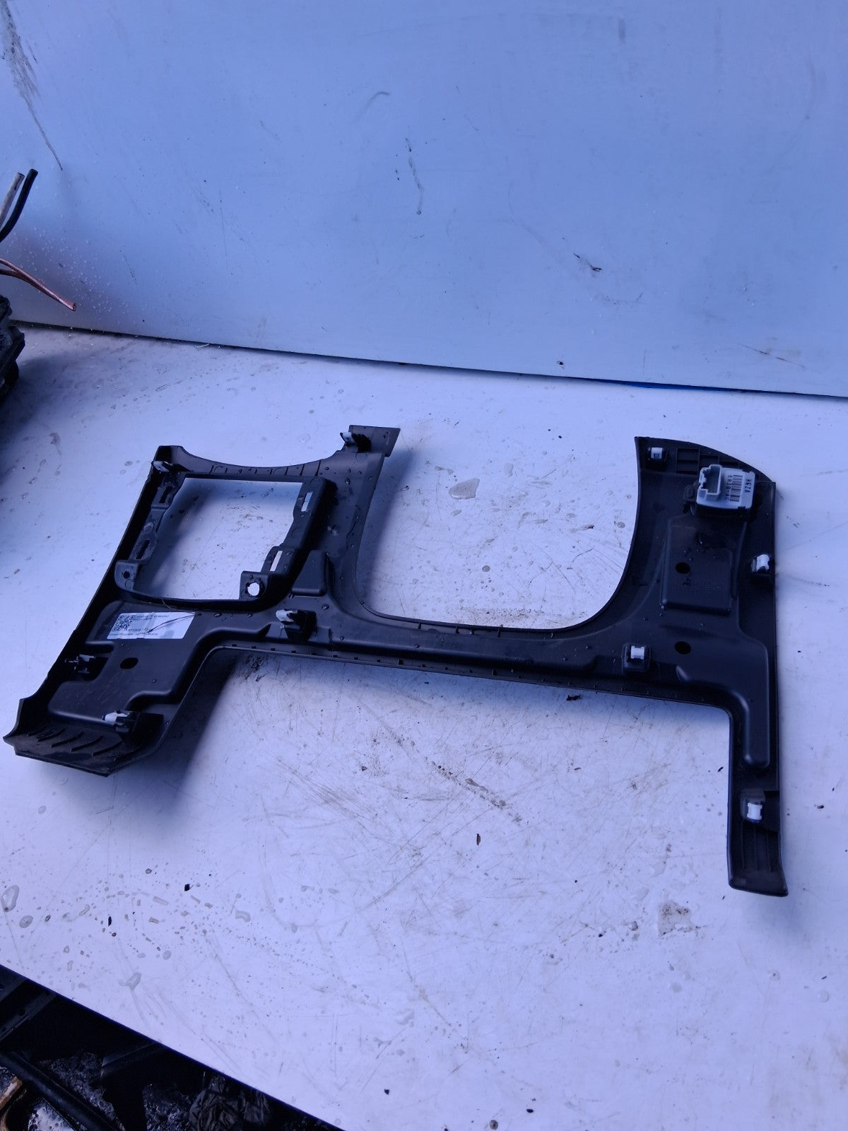 2019 FORD GALAXY MK4 BOOTLID REAR TAILGATE LOWER HANDLE COVER M2BU425A34A
