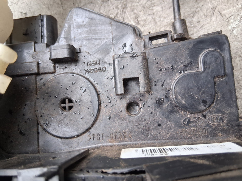 KIA SPORTAGE MK3 2012 NSF PASSENGER SIDE FRONT LEFT DOOR LOCK MECHANISM
