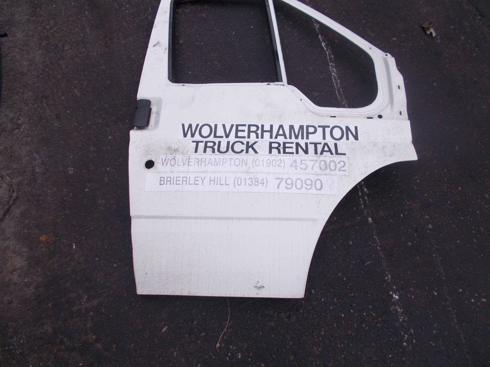 FORD TRANSIT 2003 OSF DRIVER SIDE FRONT DOOR WHITE