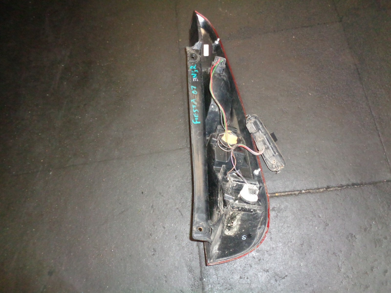 FORD FIESTA MK6 2006 NSR PASSENGER SIDE REAR TAILLIGHT TAILLAMP 6S6113405AC