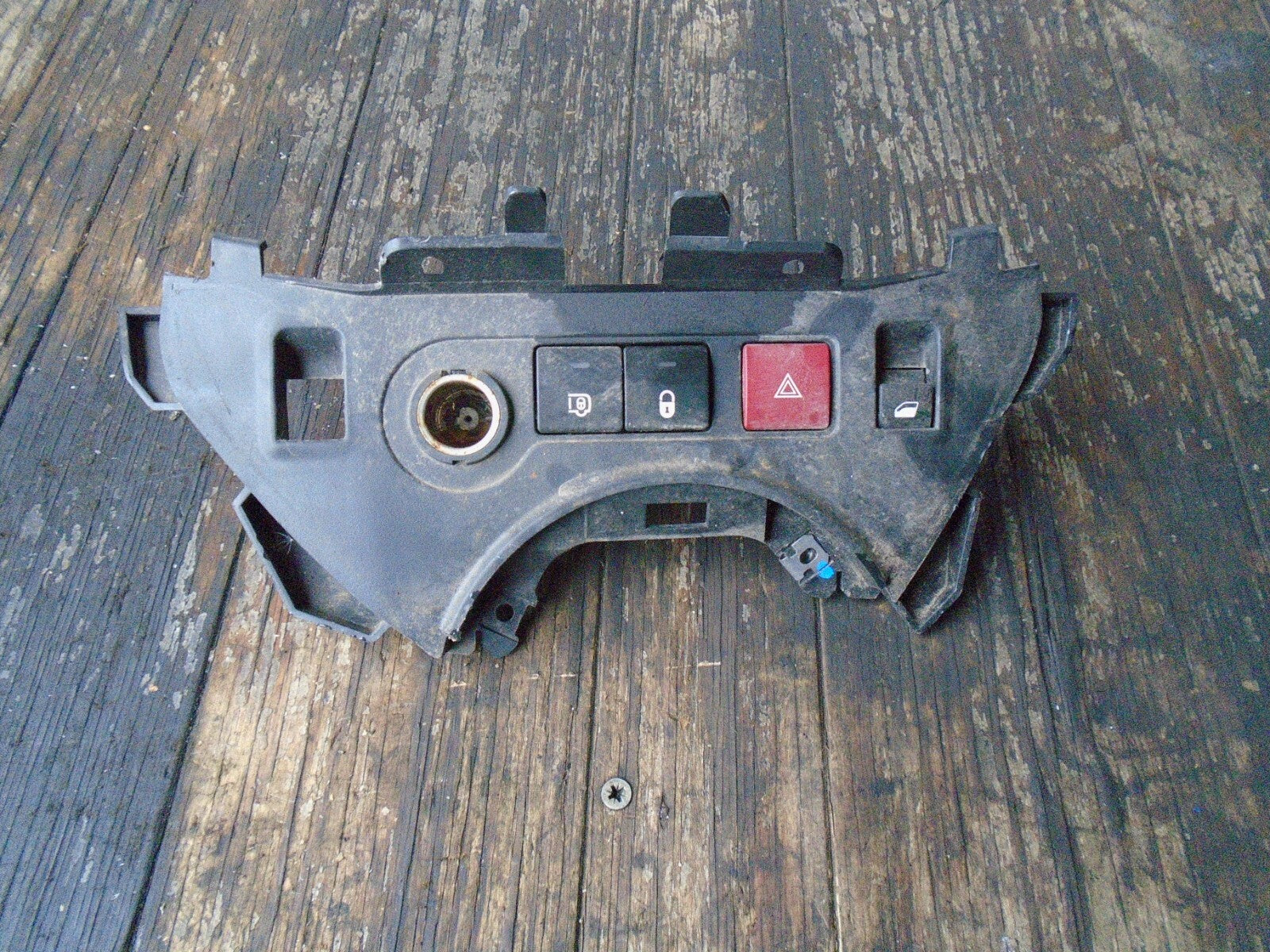 CITROEN BERLINGO 2012-2015 FLASHER AND HAZARD RELAY 9680932177