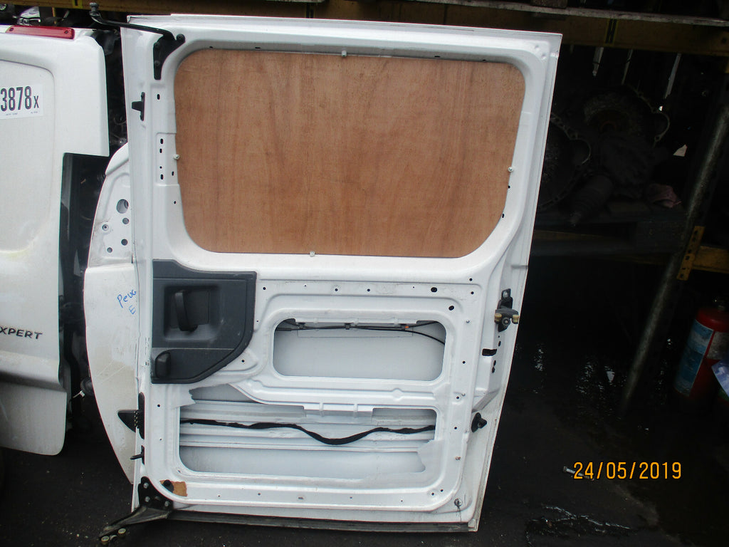 PEUGEOT EXPERT MK2 OS DRIVER SIDE SLIDING DOOR COMPLETE