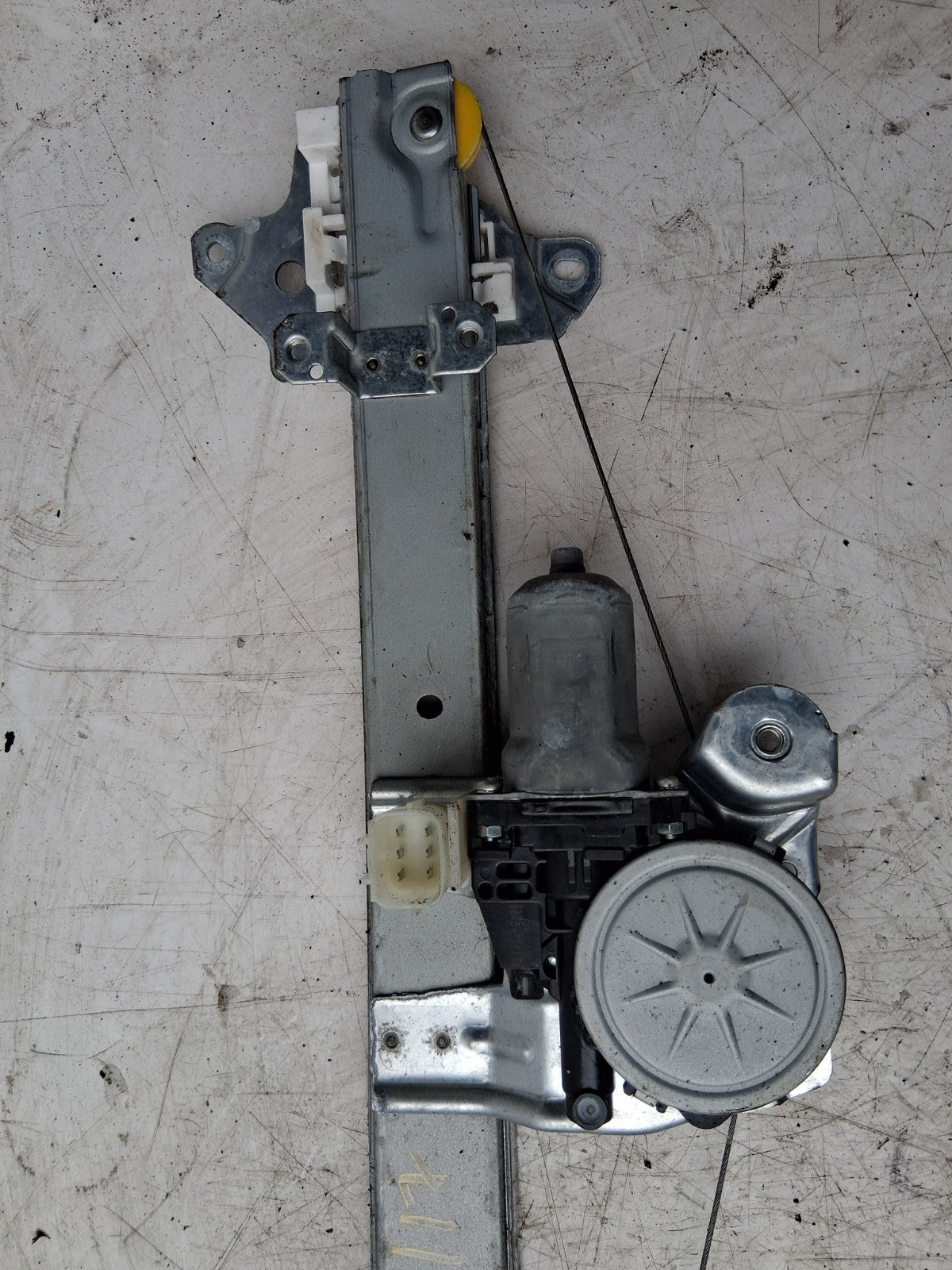 NISSAN MICRA K14 2017 MK5 NSF PASSENGER FRONT WINDOW MOTOR REGULATOR 807304CA0A