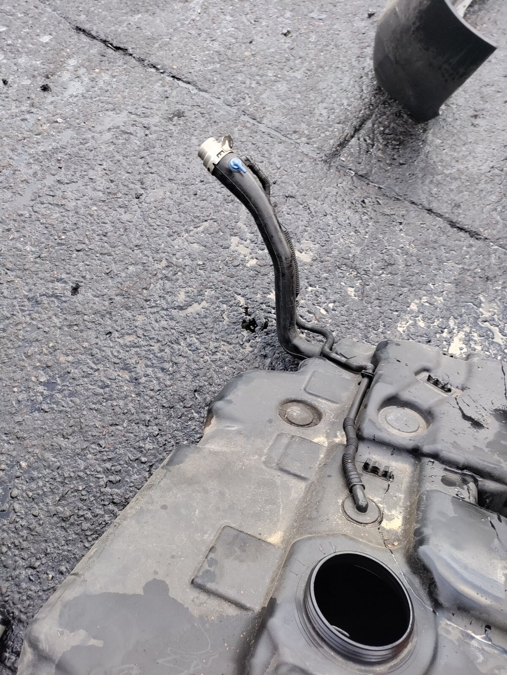 VOLKSWAGEN 2021 CRAFTER FUEL TANK AND FILLING NECK 2N0201021H