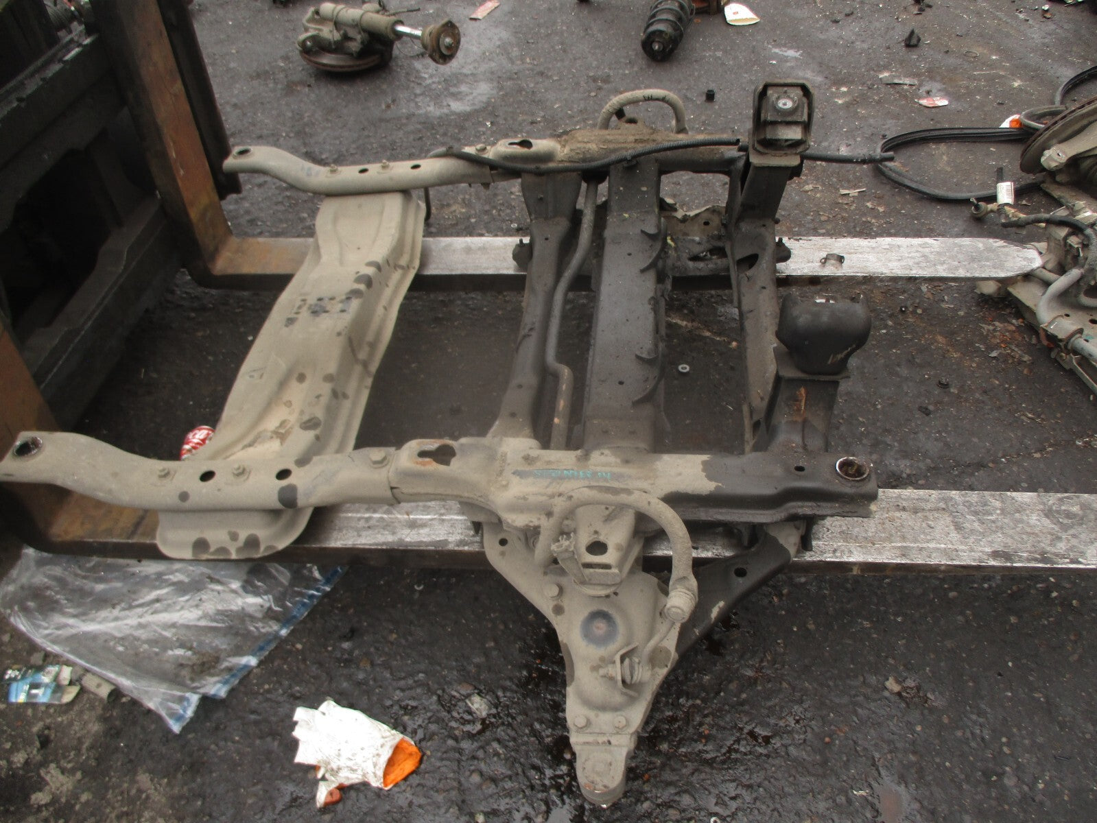 2014 MERCEDES SPRINTER W906 2.1 DIESEL FRONT SUBFRAME ASSEMBLY