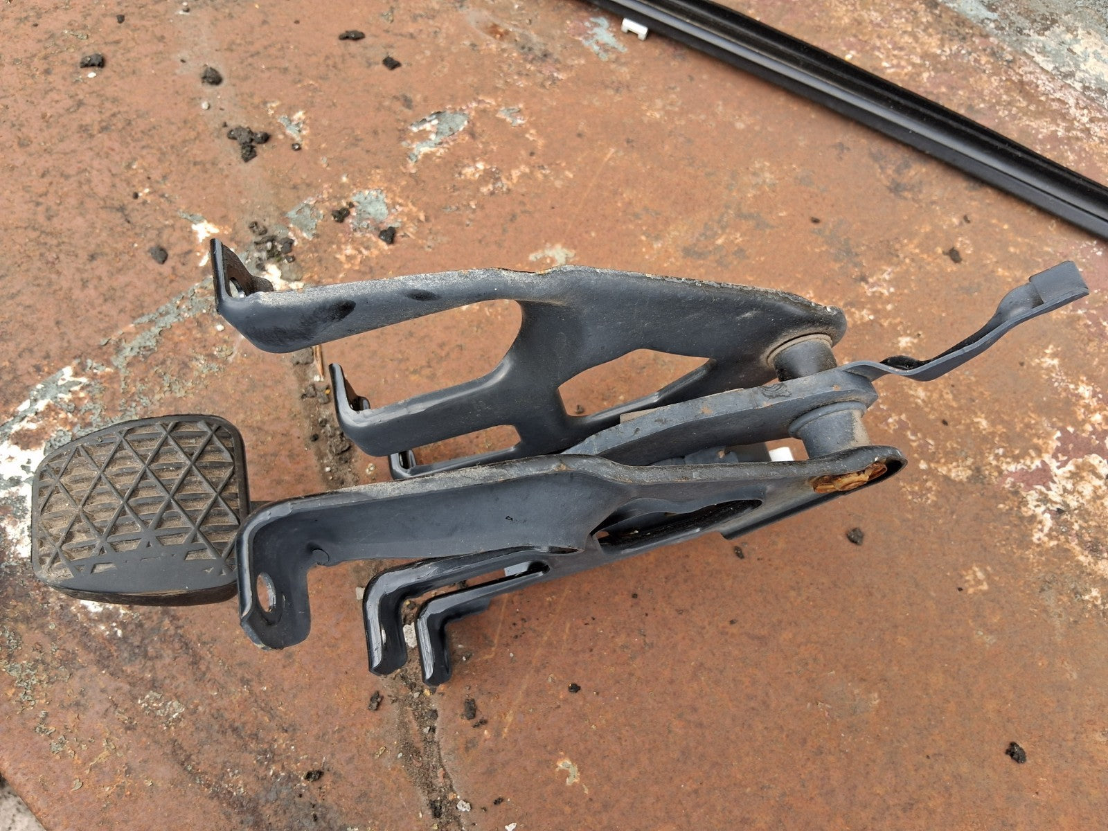 2019 MERCEDES BENZ SPRINTER W907 2.1 DIESEL BRAKE PEDAL A9102900000