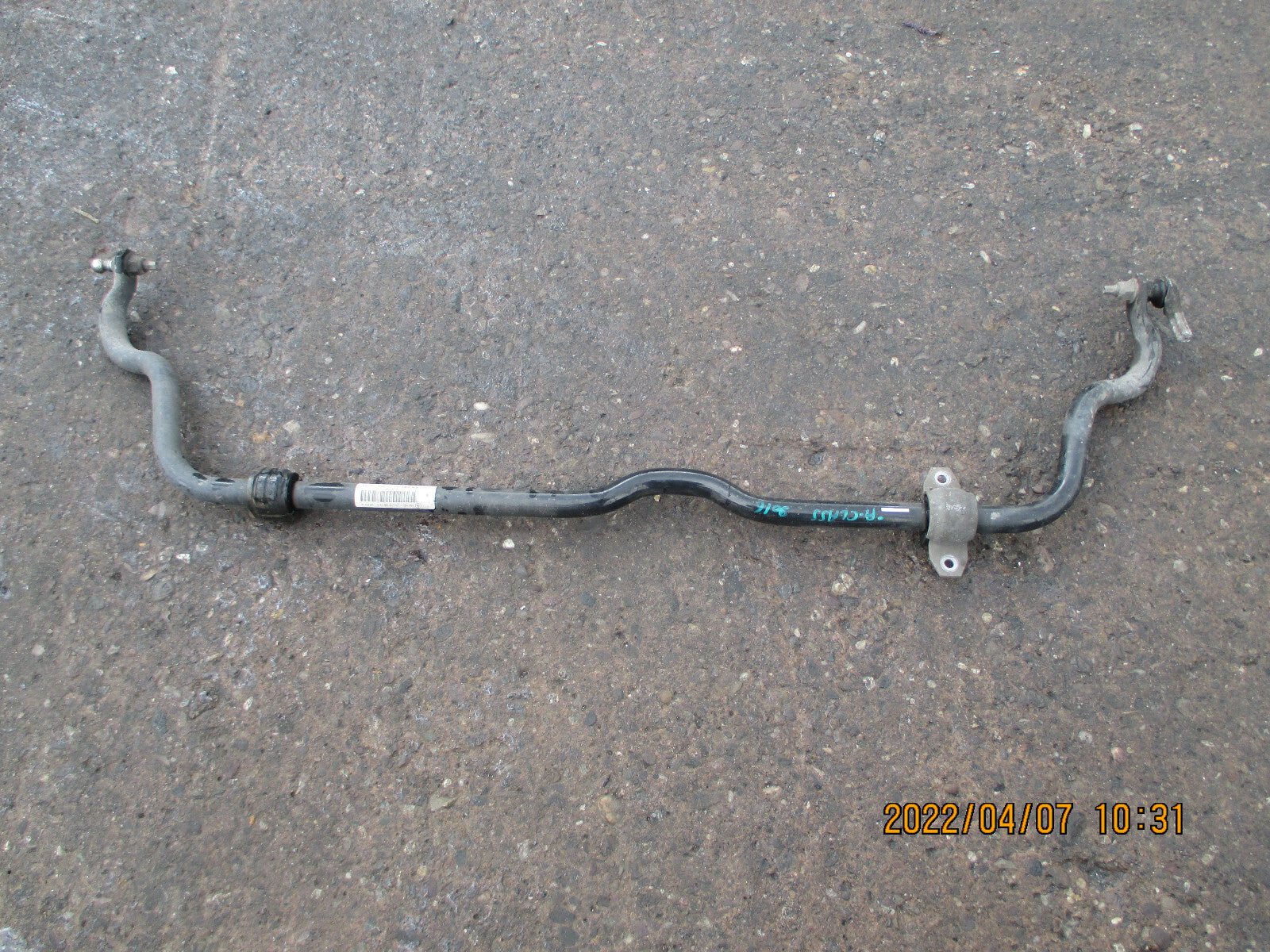 MERCEDES A CLASS W176 2016 FRONT ANTI ROLL SWAY BAR A2463203411