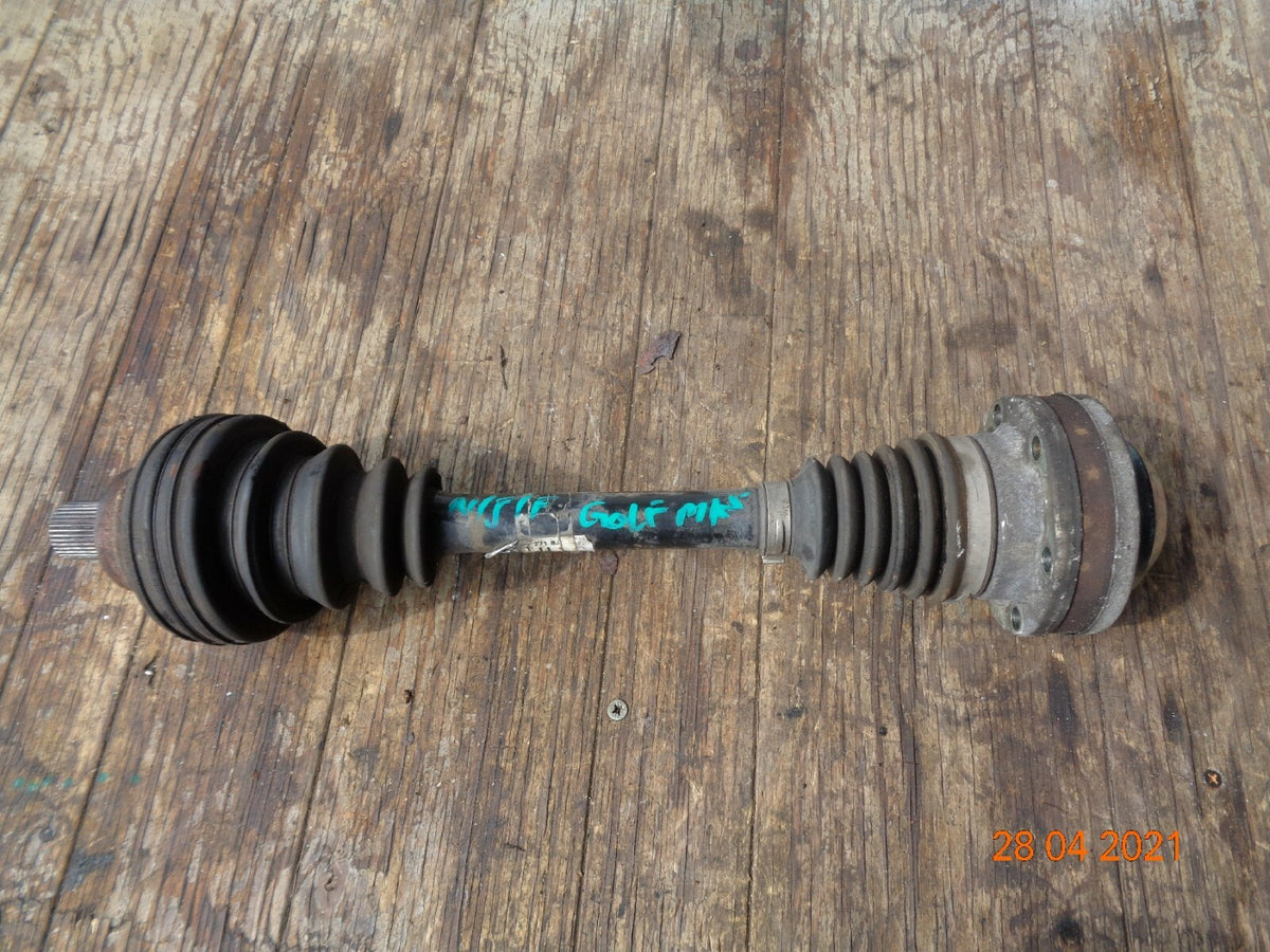 VW VOLKSWAGEN GOLF MK5 2006 NSF PASSENGER SIDE FRONT SMALL DRIVESHAFT SHAFT
