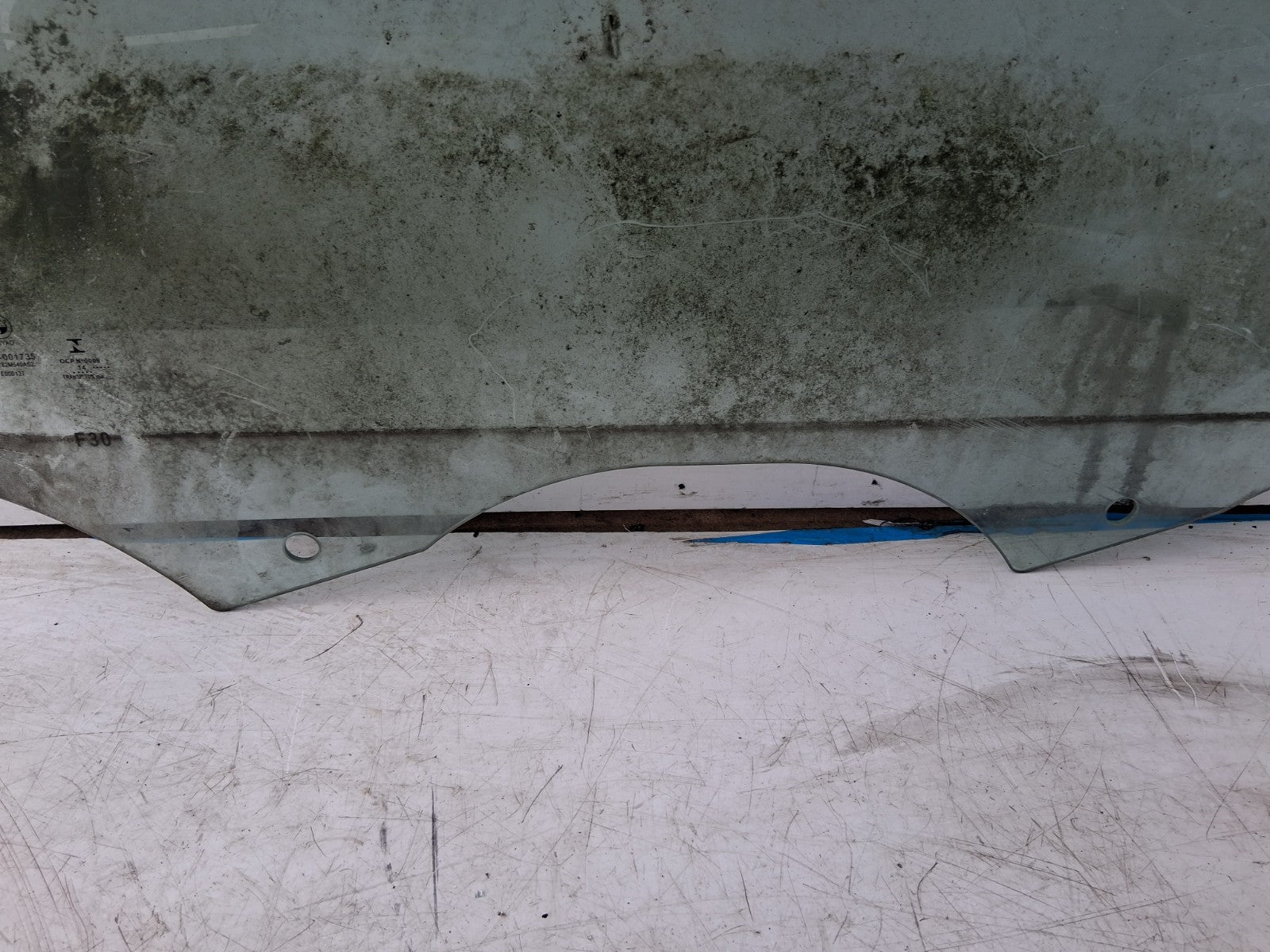 2015 BMW 3 SERIES F30 OSF DRIVER SIDE FRONT DOOR GLASS