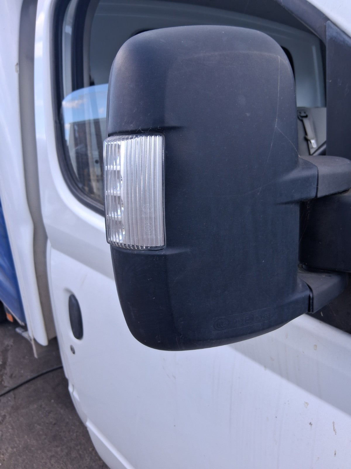 2020 SAIC LDV V80 OSF DRIVER SIDE FRONT RIGHT WING MIRROR BLACK