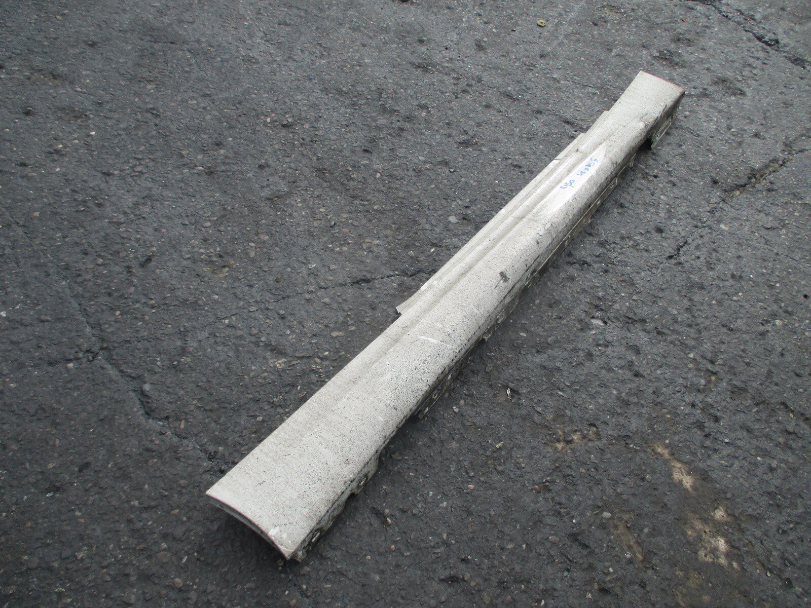 BMW 1 SERIES E88 2013 SPORT OS DRIVER SIDE SKIRT ALPINE WHITE 300