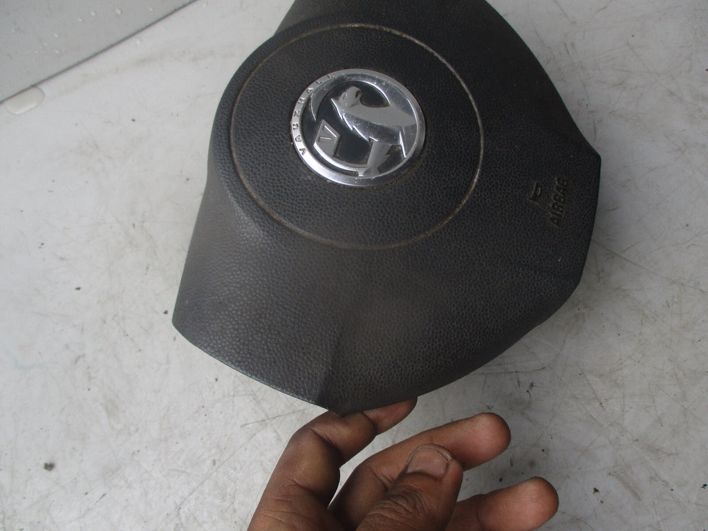 VAUXHALL ZAFIRA 2013 DRIVER STEERING WHEEL AIRBAG 13374705