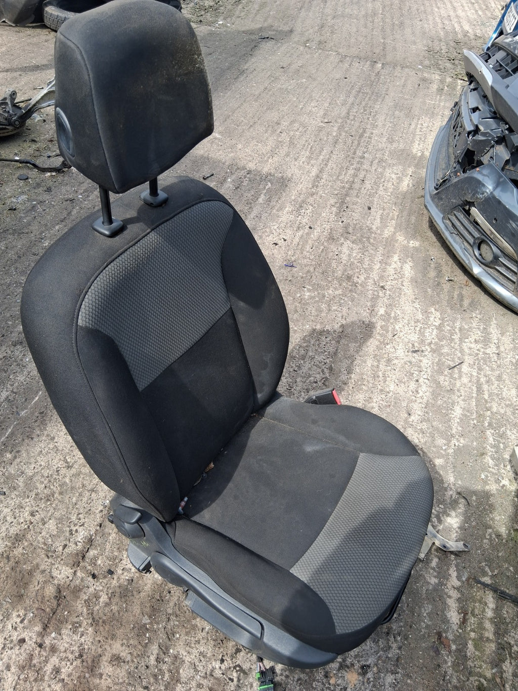 2020 RENAULT KANGOO MK2 OSF DRIVER SIDE FRONT RIGHT COMPLETE FABRIC SEAT