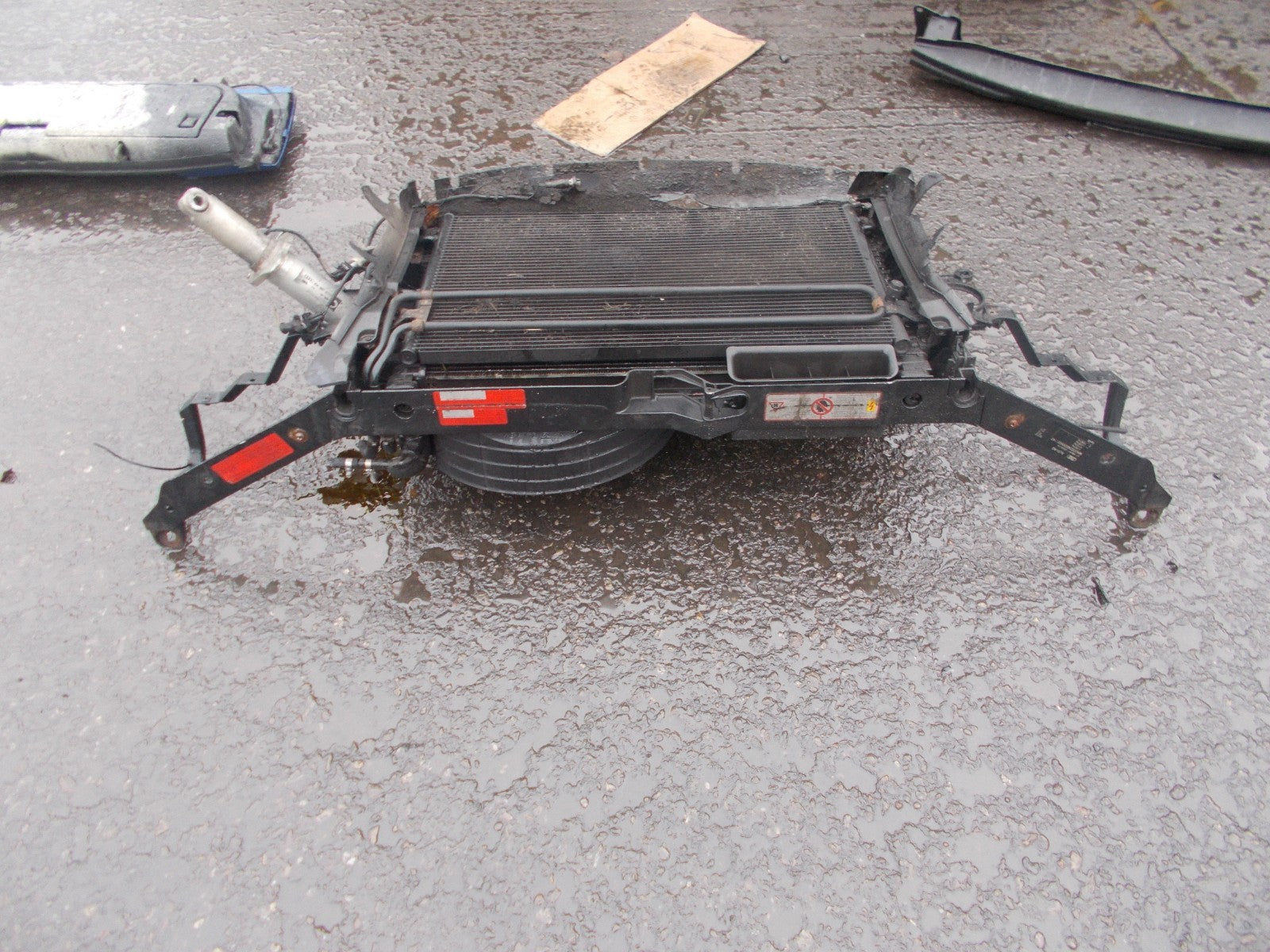 AUDI A8 D2 4D (MK1) 1994-2002 2.8 V6 (ACK) RADIATOR RAD PACK & FRONT SLAM PANEL