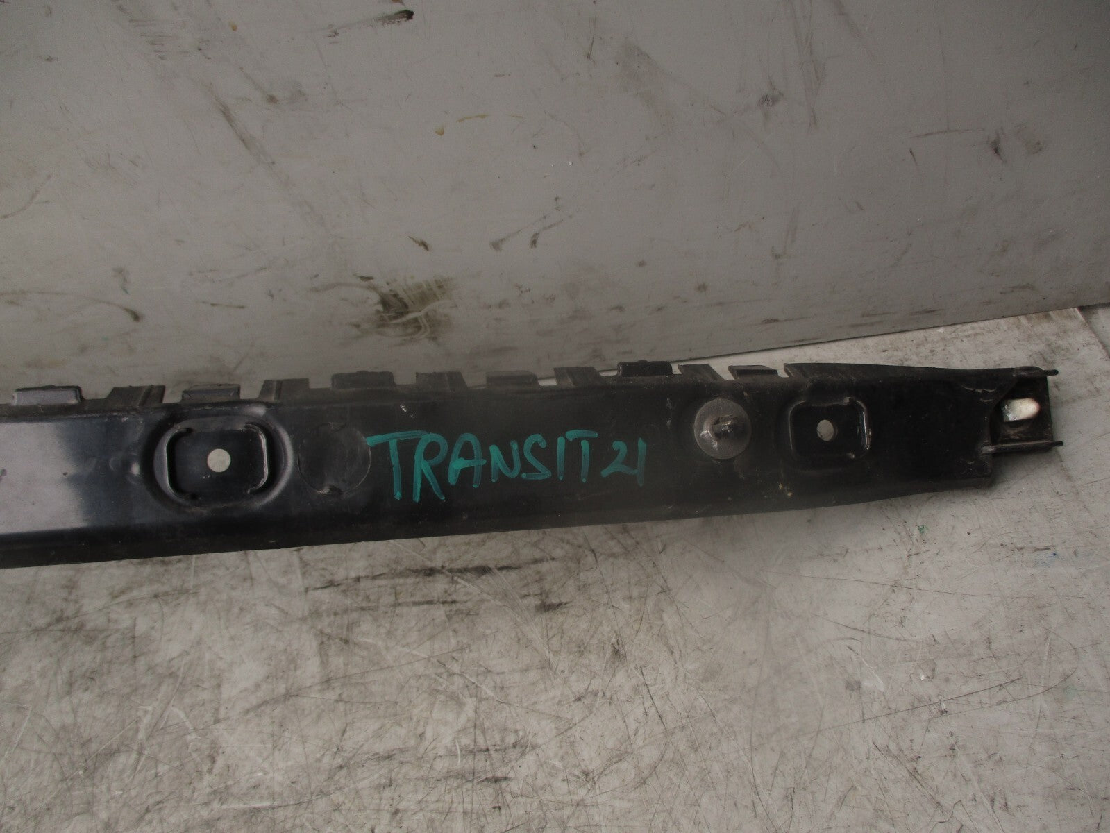 2021 FORD TRANSIT 350 MK8 NS PASSENGER REAR BUMPER MOULDING BRACKET BK3117A882AE