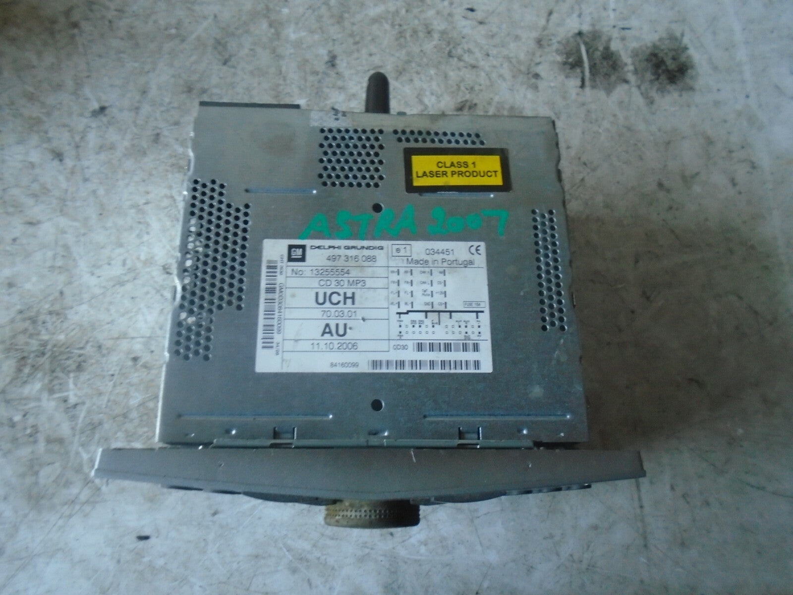 VAUXHALL ASTRA H 2007 STEREO CD PLAYER HEAD UNIT 13255554