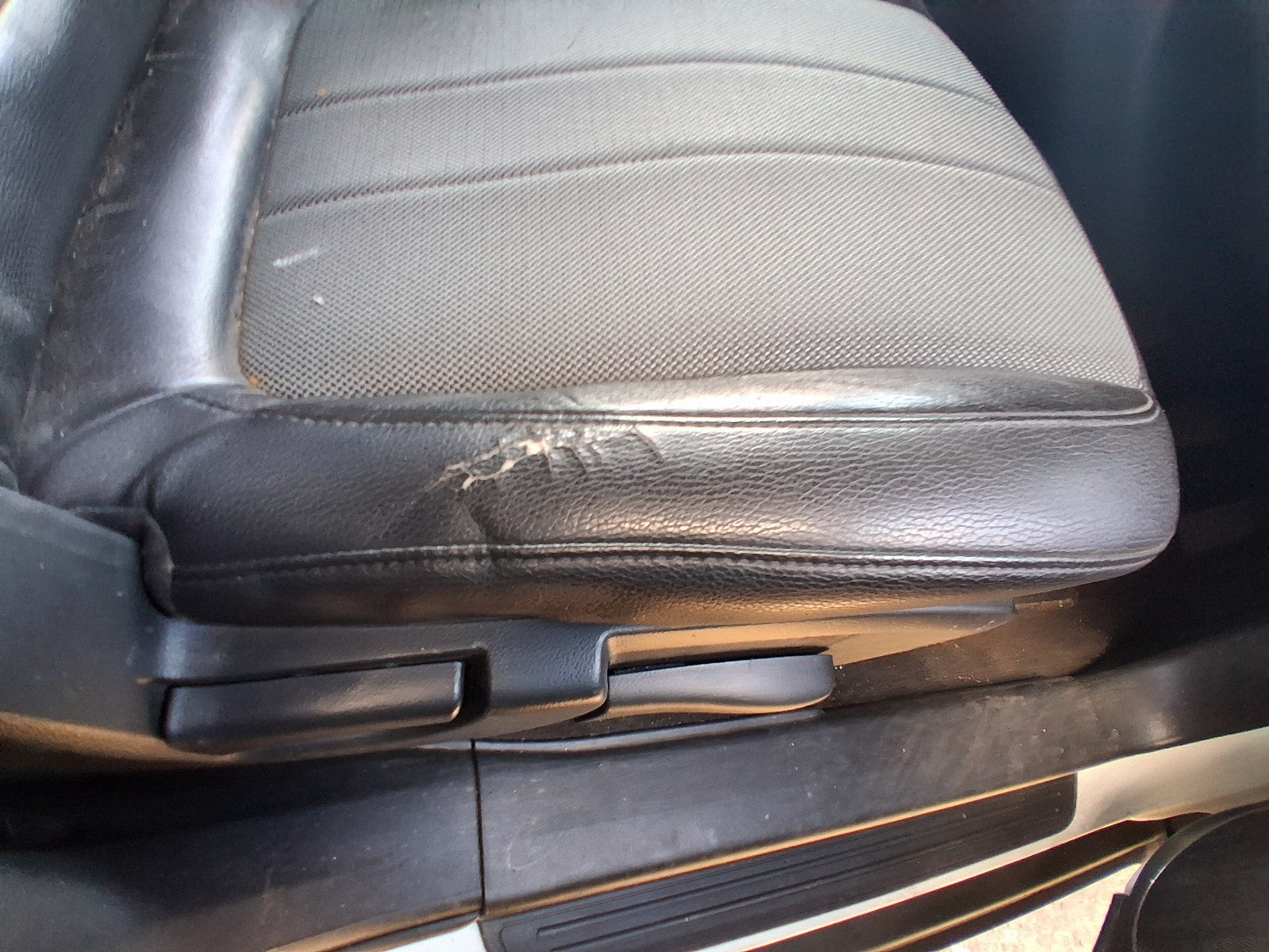 2015 VAUXHALL ANTARA MK1 OSF DRIVER SIDE FRONT COMPLETE SEAT HALF LEATHER