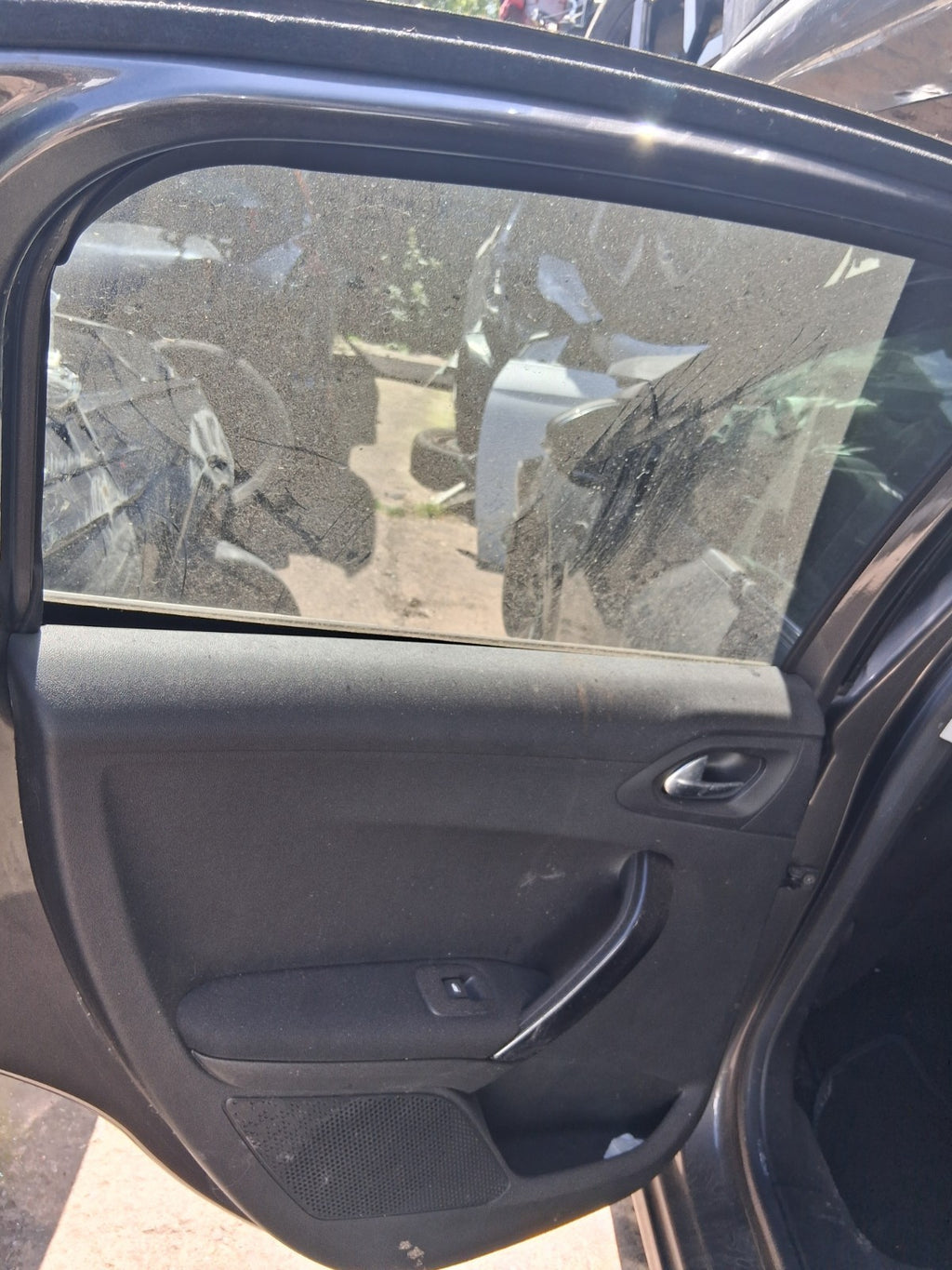 2019 PEUGEOT 208 MK1 NSR PASSENGER SIDE REAR LEFT WINDOW GLASS