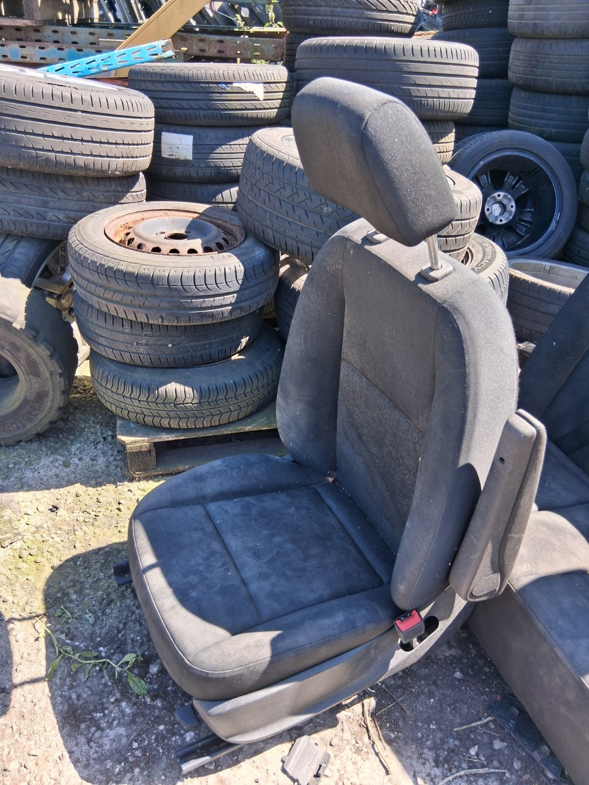2020 MERCEDES SPRINTER W907 OSF DRIVER SIDE FRONT RIGHT FABRIC SEAT