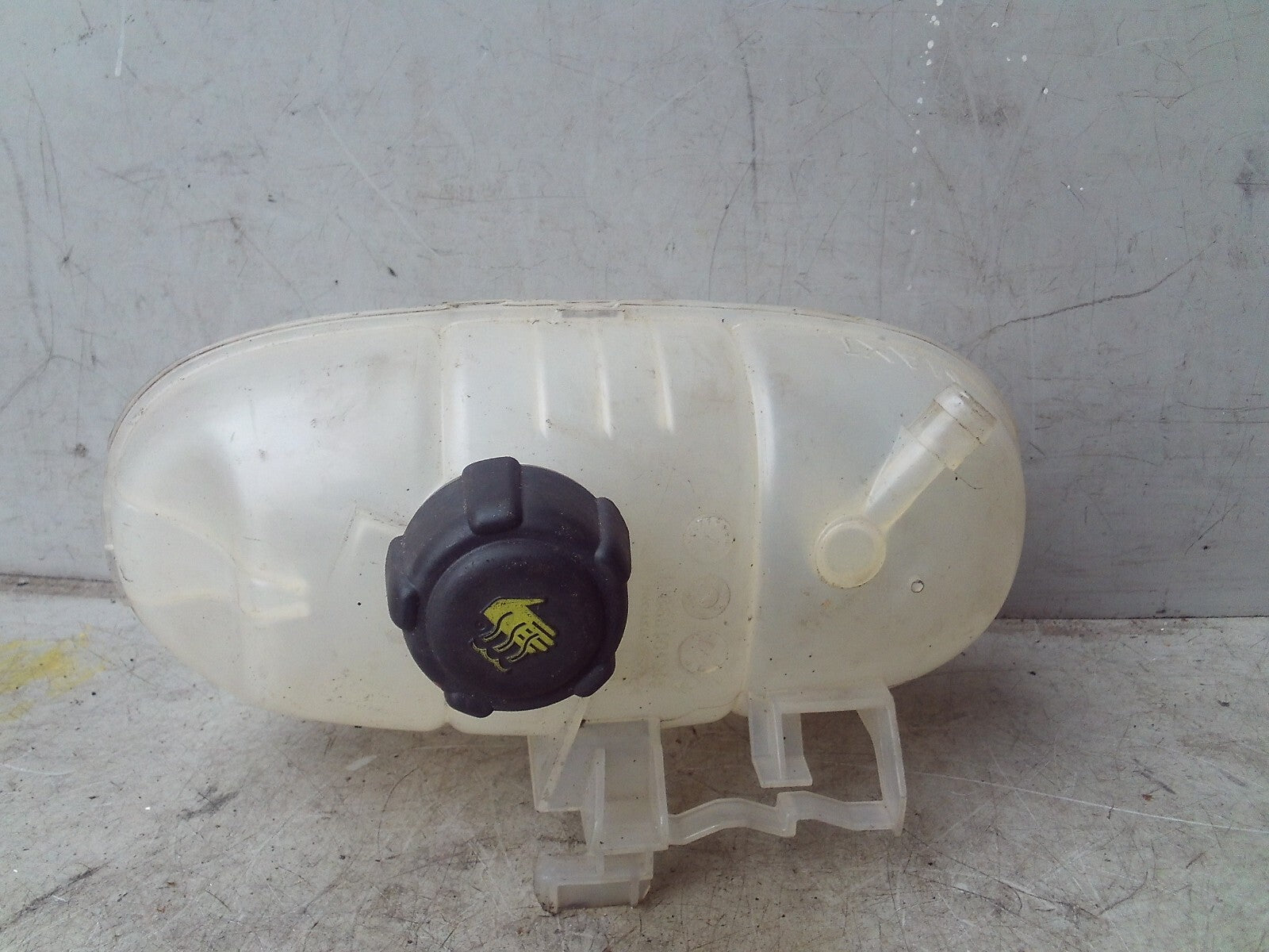 2012 VAUXHALL VIVARO MK1 2.0 DIESEL COOLANT EXPANSION TANK BOTTLE 7700312900
