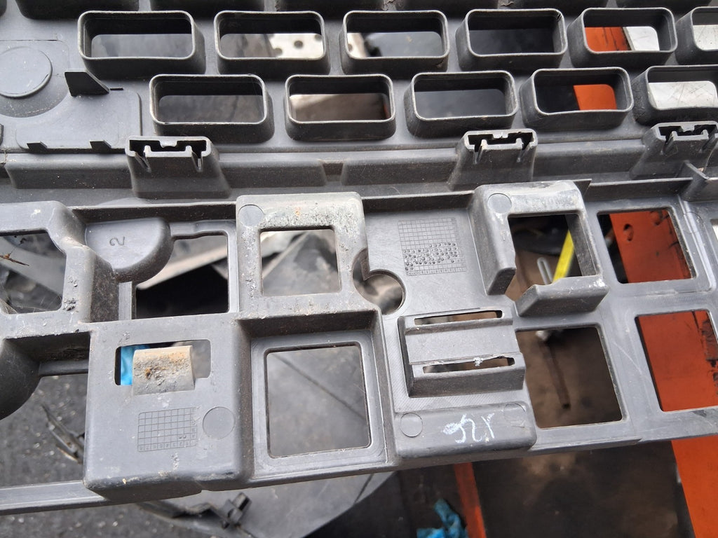 2023 RENAULT MASTER MK3 FRONT BUMPER LOWER GRILL 622546766R