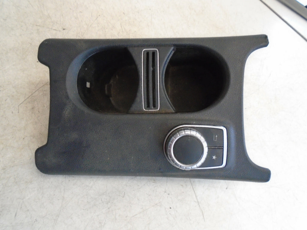 MERCEDES BENZ A CLASS W176 2017 CUP HOLDER SAT NAV CONTROLLER A1766804900