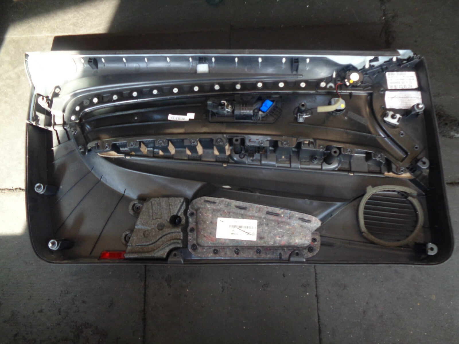 VW VOLKSWAGEN SCIROCCO 2015 MK3 R LINE FRONT DRIVER SIDE DOOR CARD 1K8867011