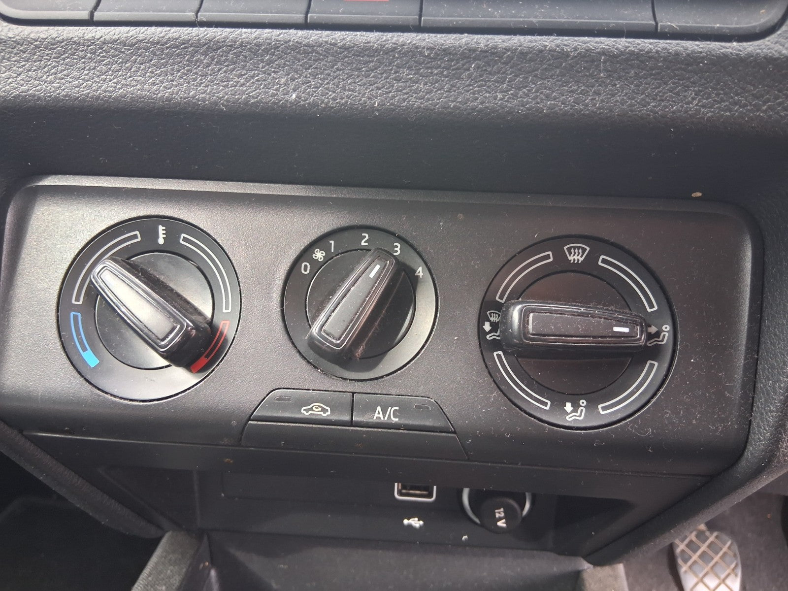 2020 SKODA FABIA MK3 NJ HATCHBACK AC HEATER CLIMATE CONTROL SWITCH PANEL