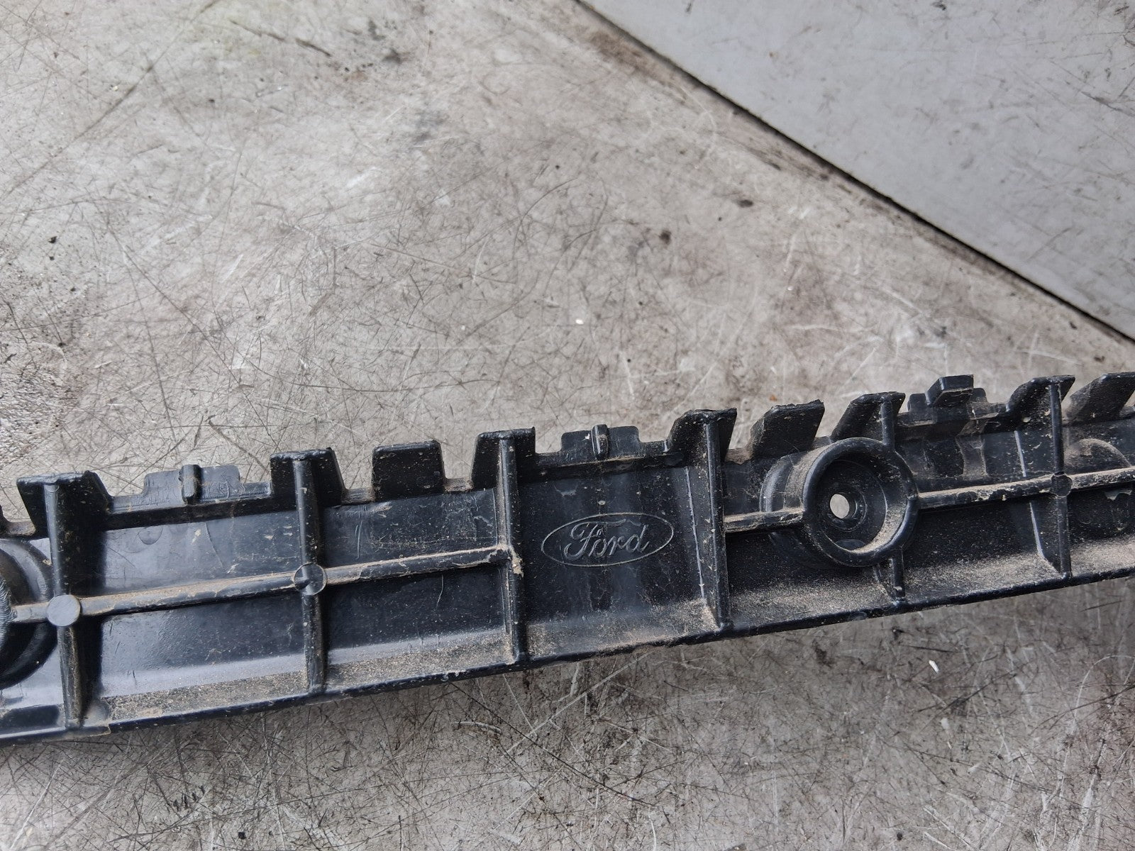2023 FORD TRANSIT 350 MK8 NSR PASSENGER SIDE REAR LEFT BUMPER BRACKET BK3117A882